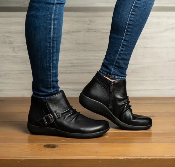 AETREX WO AX-LUNA Black 1