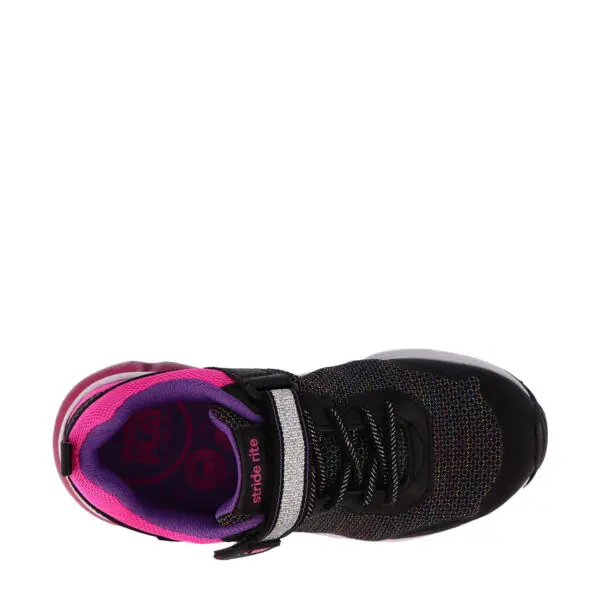 SS22_STRIDE_SR-CH-M2PRADIANTBOUNCE_BLACKPINK_05