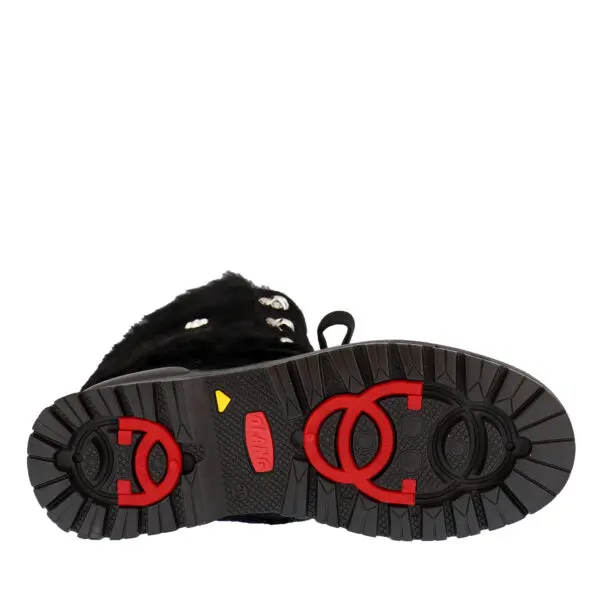 AW22_OLANG_OLANG-FIORE_NERO_04