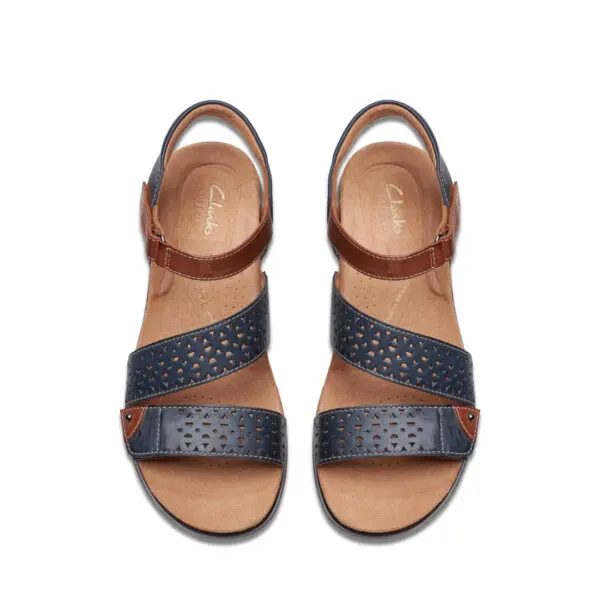 Clarks SS24 KITLYWAY NAVY 6