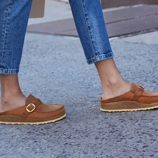 r1024017 n1024028
BUCKLEY
COGNAC
NATURAL LEATHER OILED