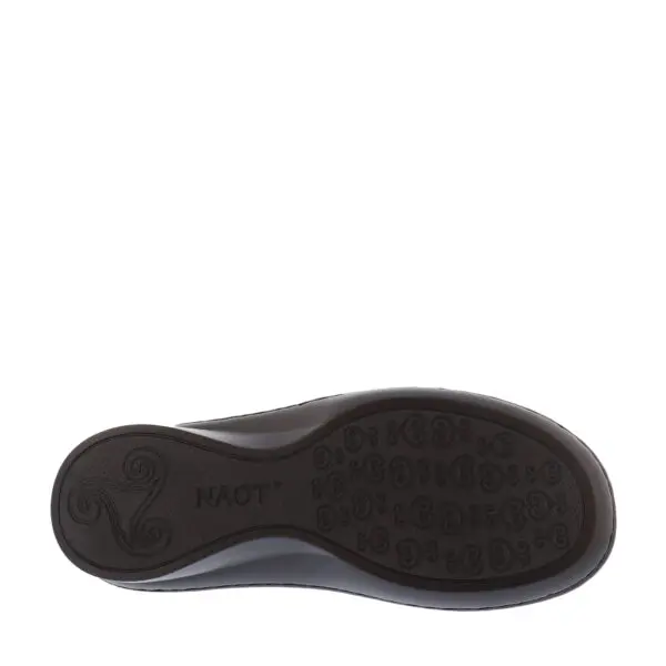 AW24_NAOT_MAMBO2_NK2BLACK_04
