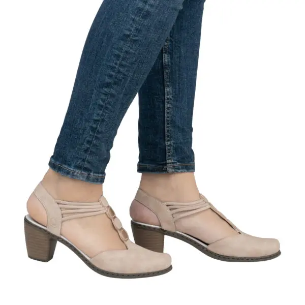 SS25_RIEKER_40901_ALTR31_07