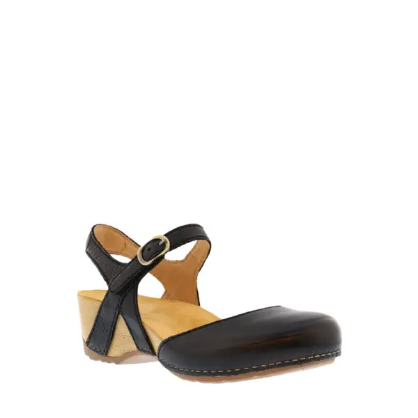 SS25_DANSKO_DAN-1710_BLACKBUR_02