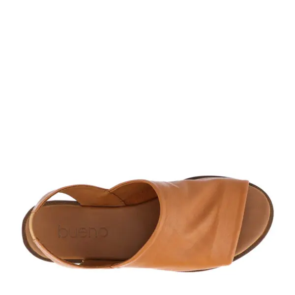 SS25_BUENO_B-HAYDEN_DARTAN_05