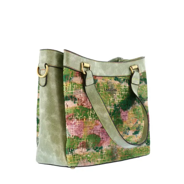 SS25_LAURAV_LV-AUREA02_VERT_03