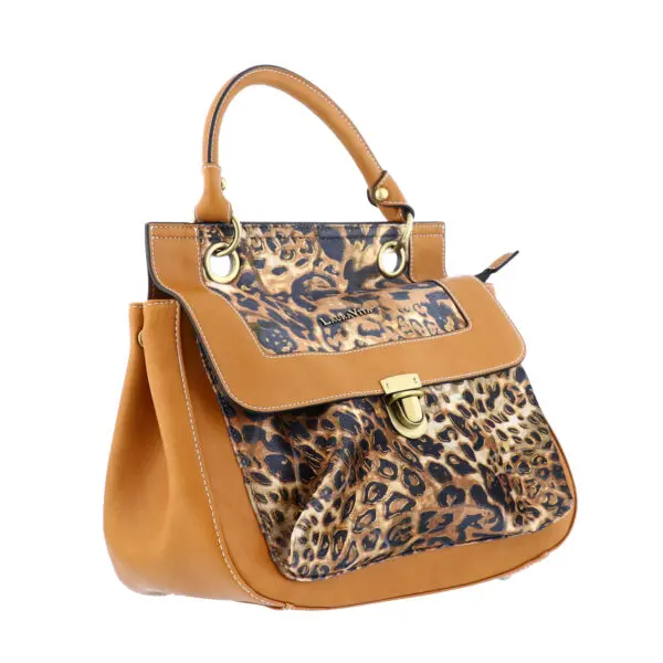 AW25_LAURAV_LV-DUCOS05_CAFE_03