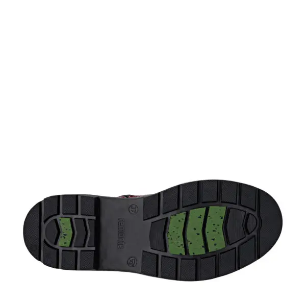 AW25_REMONT_D0C82_RED33_04