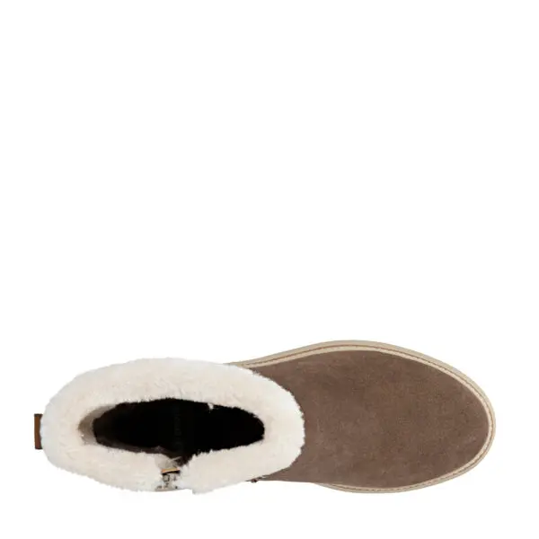 AW25_REMONT_D0C83_SATTL20_05