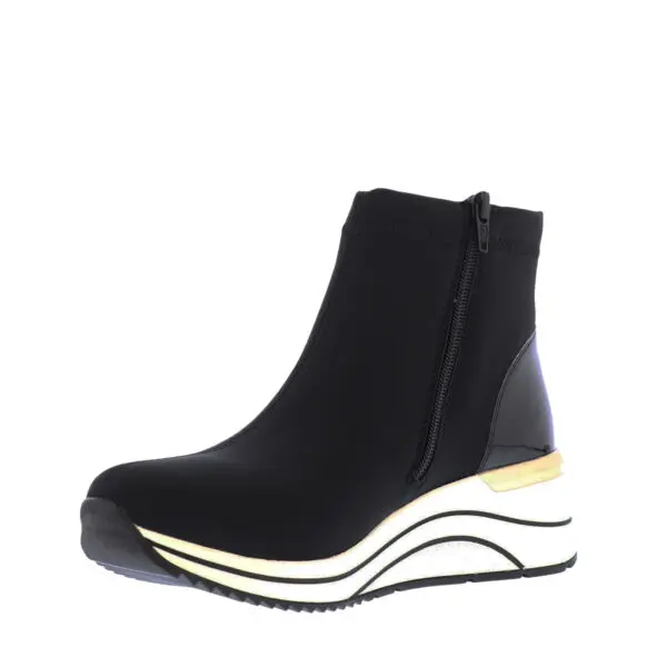 AW25_REMONT_D0T73_NERO03_03