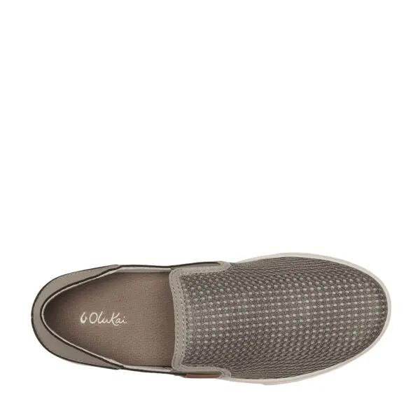 OLUKAI_SS26_OK-PEHUEA-WOM_TAUGREY_3