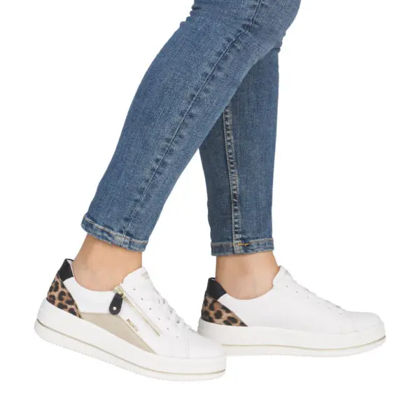 REMONT_SS26_D1C01_WHGOL85_07