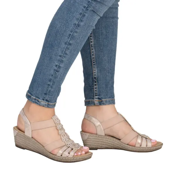 RIEKER_SS26_62436_ROSGOL_07