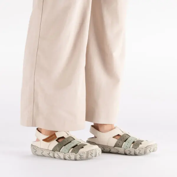 RIEKER_SS26_L0379_CREMA90_07