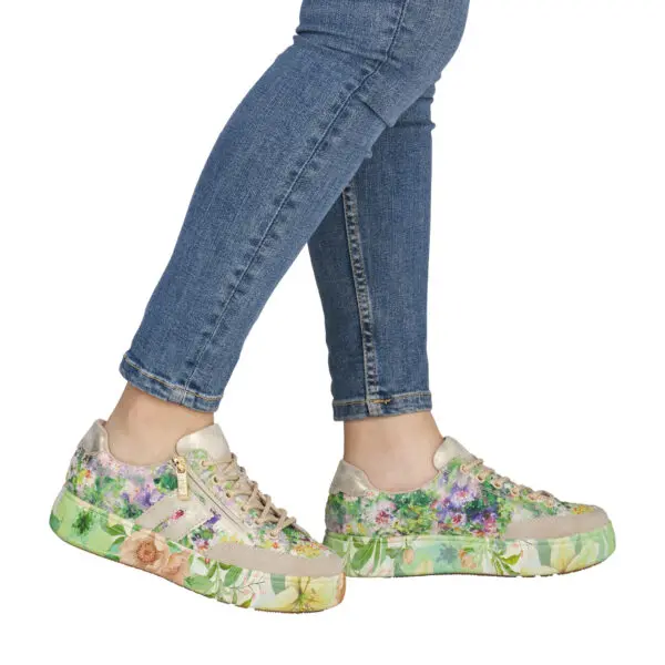 RIEKER_SS26_M7711_GINGRMUL_07