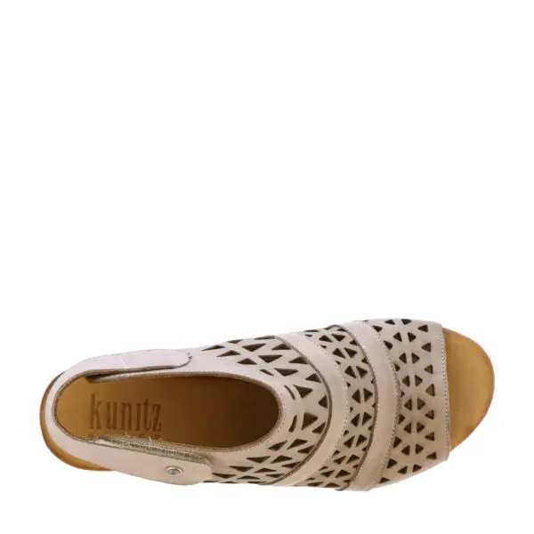 SS26_METINA_MET-520510_HAT_05