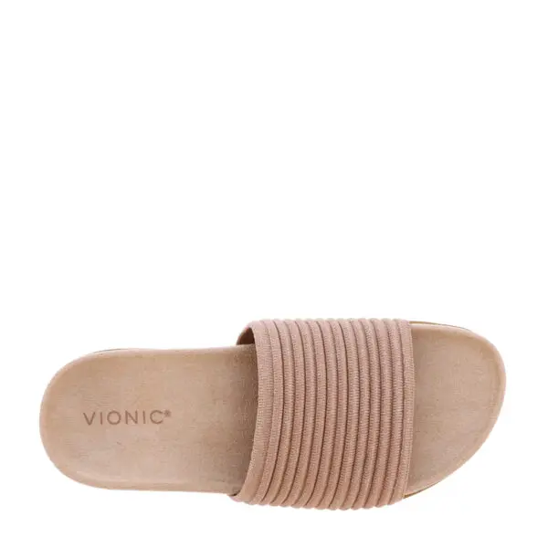 SS26_VIONIC_VIO-EVIEKNIT_RUGTAN_05