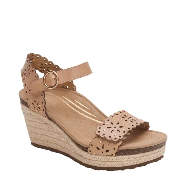 AETREX_SS26_AX-SYDNEY-CUTOUT_SANDCUT_02