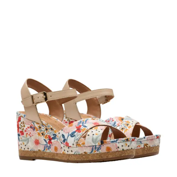 CLARKS_SS26_CHICLYFLORAL_WHITE_4