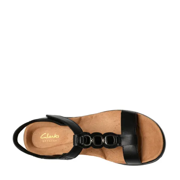 CLARKS_SS26_KITLYGEM_BLACK_08