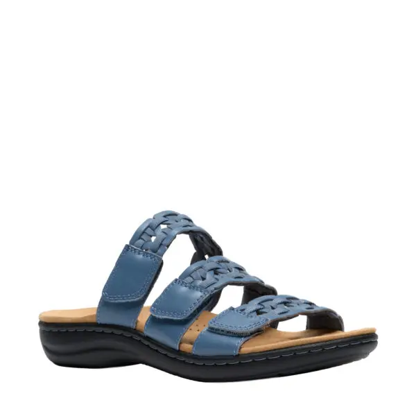 CLARKS_SS26_LAURIEANNEMMA_DENIM_4