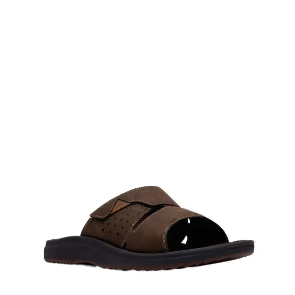 CLARKS_SS26_MBREEZESLIDE_BROWN_4