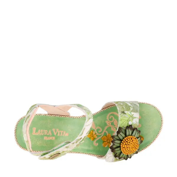 SS26_LAURAV_LV-AC1836_VERT_05