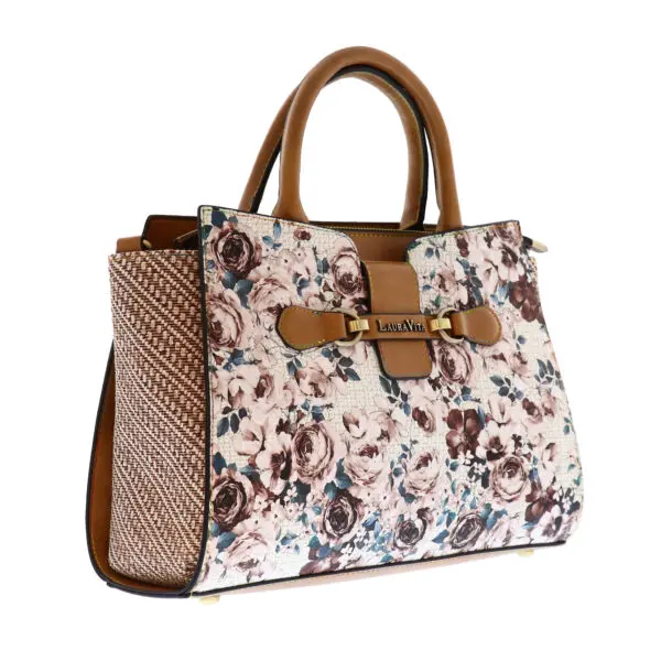 SS26_LAURAV_LV-AYNA02_CAFE_03