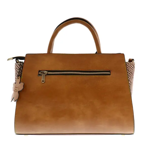 SS26_LAURAV_LV-AYNA02_CAFE_04