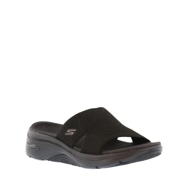 SS26_SKECHE_140865_BBK_02