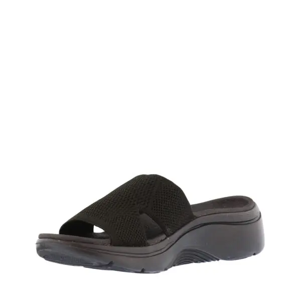 SS26_SKECHE_140865_BBK_03