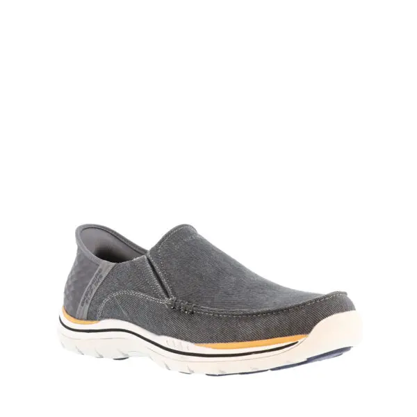 SS26_SKECHE_205167_CHAR_02