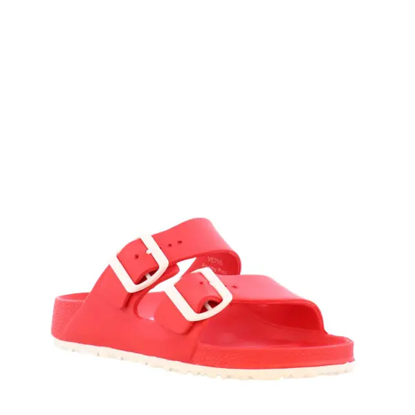 SS26_VIKING_V-CHATHAMEVA_POPPY_02