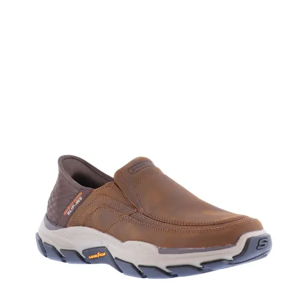 AW26_SKECHE_204810WW_BROWN_02