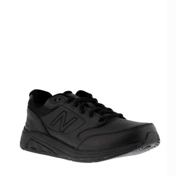 New Balance Men’s 928 Lace Walking Shoe