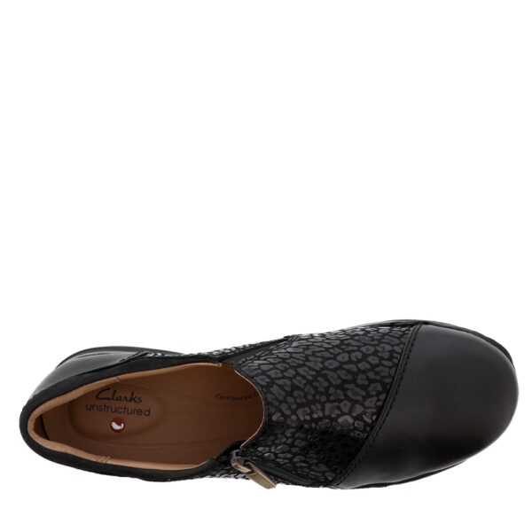 SS21_CLARKS_APPLEYZIP_BLACK_05-2