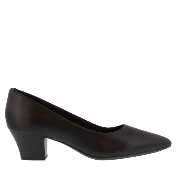 AW22_CLARKS_TERESASTEP_BLACKLEATHER_01