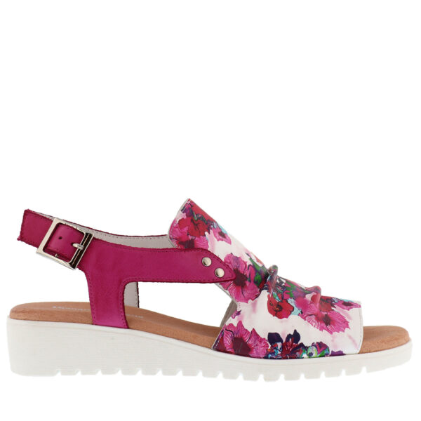 SS23_DJANGOJULI_DJ-MADIS_POPPYPRINT_01