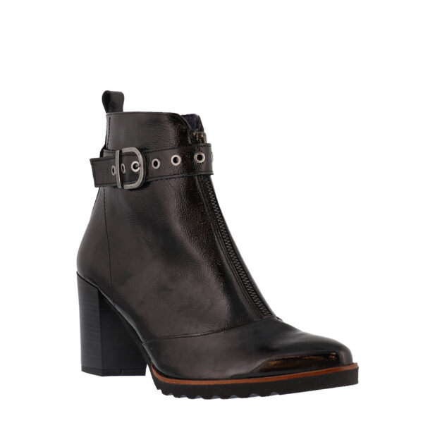 AW23_DORKING_D-8300_PATENTBLACK_02