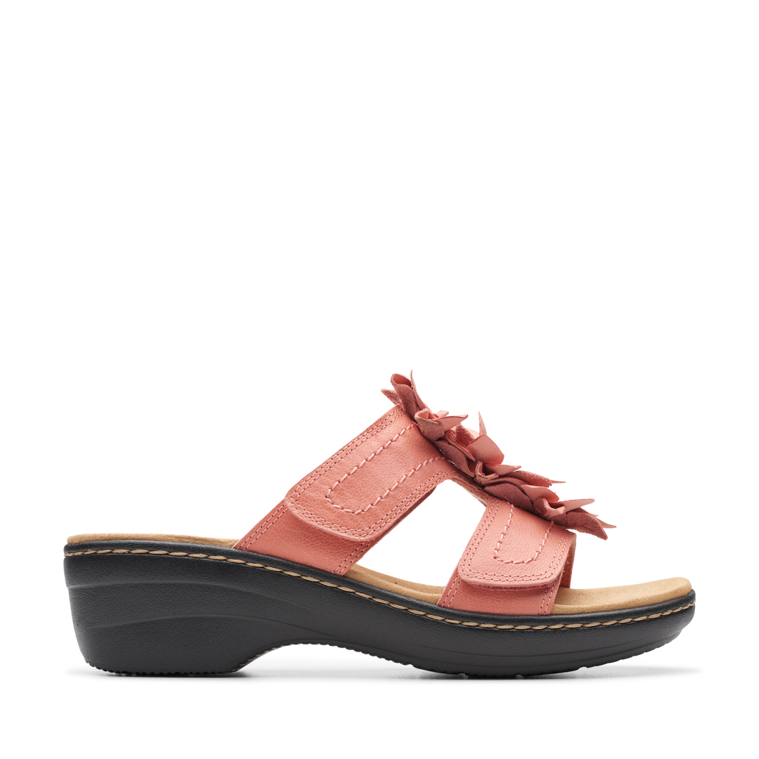 Clarks SS24 MERLIAHRAELYN CORAL 1