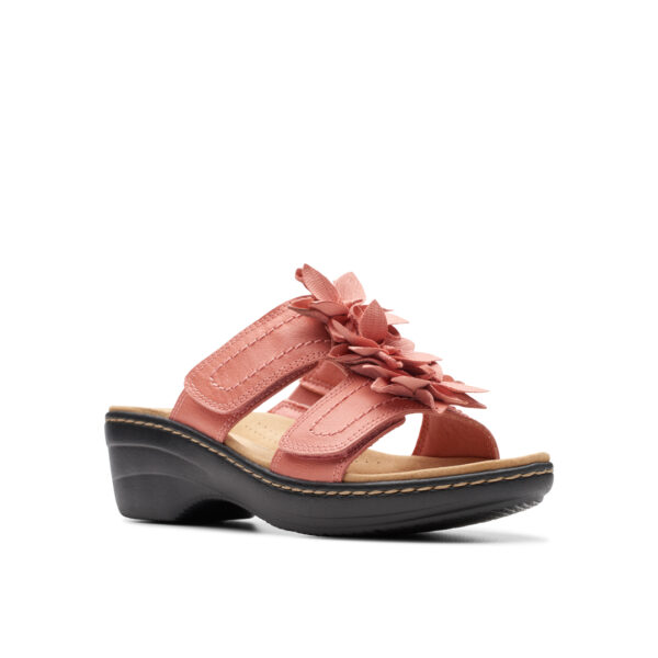Clarks SS24 MERLIAHRAELYN CORAL 2