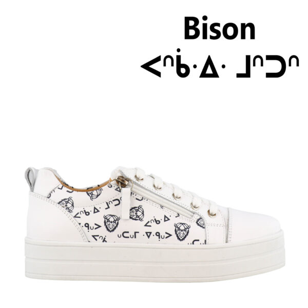 AW24_METINA_KXLC-BISON-LACE_WHITE_syllabics