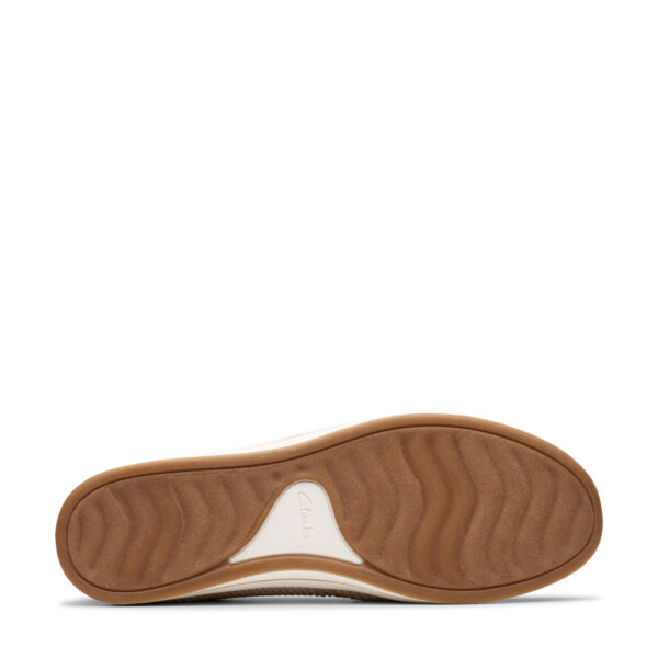 SS25_CLARKS_BREEZESTRETCH_SAND_04