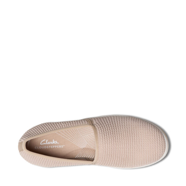 SS25_CLARKS_BREEZESTRETCH_SAND_05