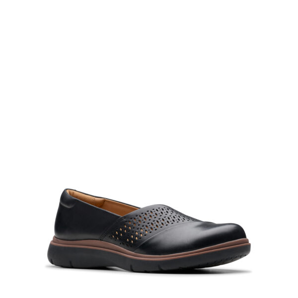 SS25_CLARKS_CERTINAEDGE_BLACK_03