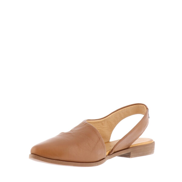 Bueno Bianca Close Toed Sandal Kunitz Shoes