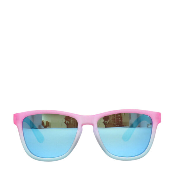 Midweek Shades S 3 Hours to Anywhere Else