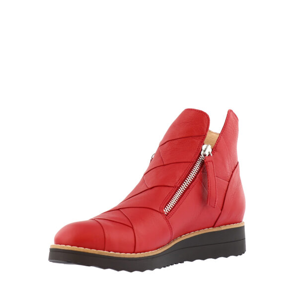 AW25_DJANGO_DJ-OMEAH_RED_03