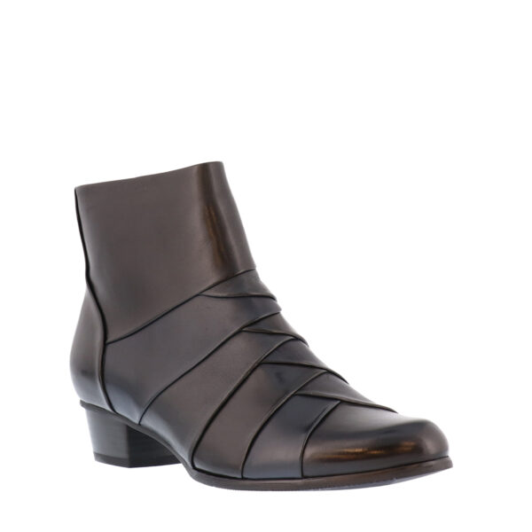 AW25_RLC_RLC-STEFANY172_BLACK_02