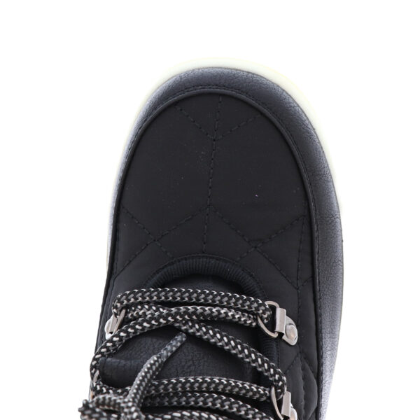 AW25_TAXI_MONTREAL-02WP_BLACK_05